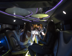 Amsterdam Hummer Limousine med Fri Bar image 3