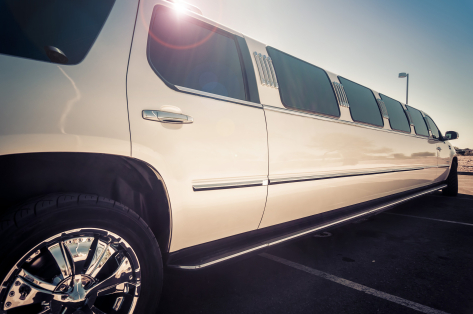 Limousine hire (up to 10 ppl.)