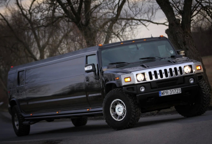Gdansk Hummer Strip-Limo image 2