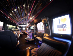 Gdansk Hummer Strip-Limo image 4