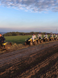 Offroad racing med fyrhjulingar Budapest